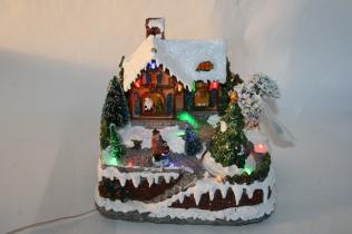 Carillon Villaggio Natale con albero Luci Suoni Movimento
